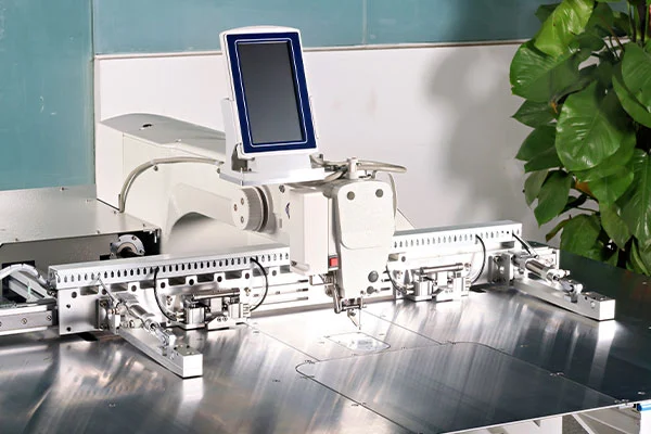 Industrial Sewing Machine